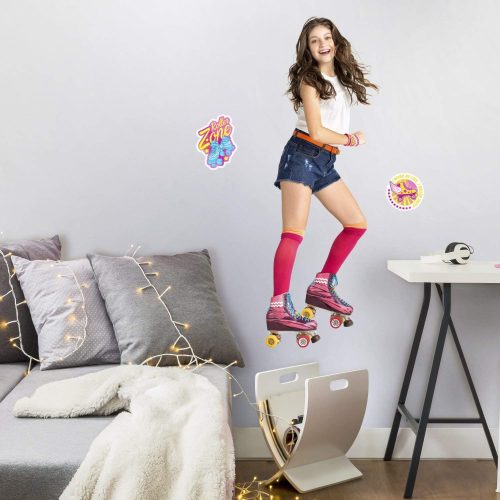 Stickers géants repositionnables SOY LUNA déco murale chambre d'enfant SOLDES IL ETAIT UNE FOIS magasin de mobiliers et décos pour chambre d'enfants à st pierre 97410 livraison la réunion 974