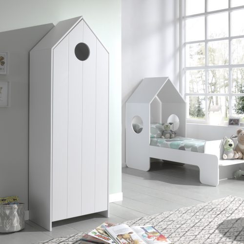 armoire en forme de maisonnette déco blanc