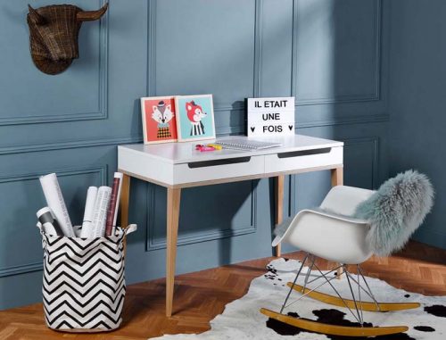 bureau avec pieds en bois massif