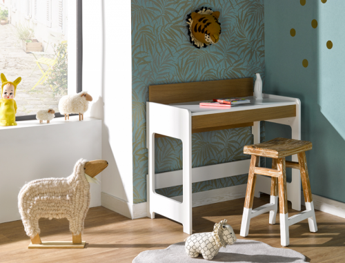 bureau de style nordique pour chambre d'enfant