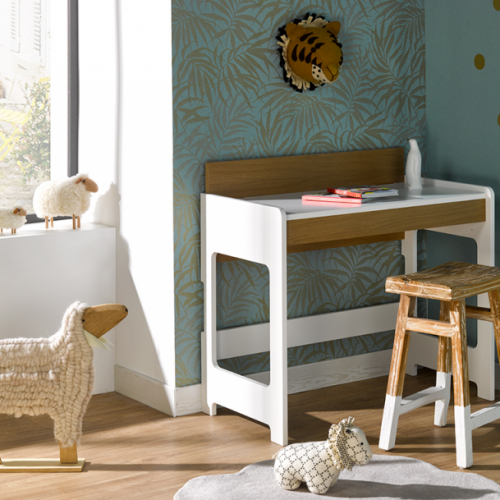 bureau de style nordique pour chambre d'enfant