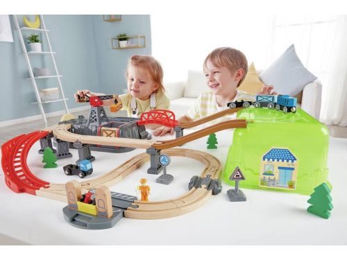 Coffret de train 2 en 1 construis ta ville revendeur HAPE circuit et train magasin de jouets à st pierre 97410 livraison la réunion 974