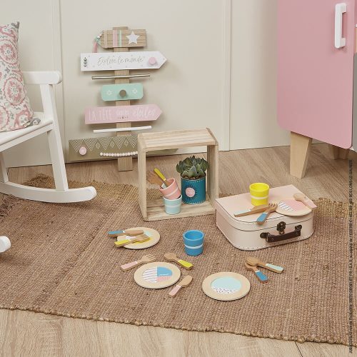 Dinette en bois JANOD accessoires cuisine jeu d'imitation revendeur officiel JANOD magasin de jouets en bois à st pierre 97410 livraison la réunion 974