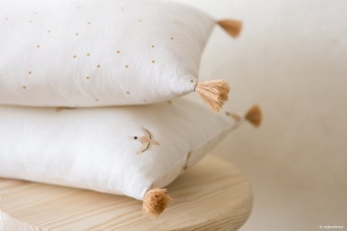 Coussin SUBLIM HONEY SWEET DOTS NATURAL décoration chambre bébé et enfant nobodinoz reunion