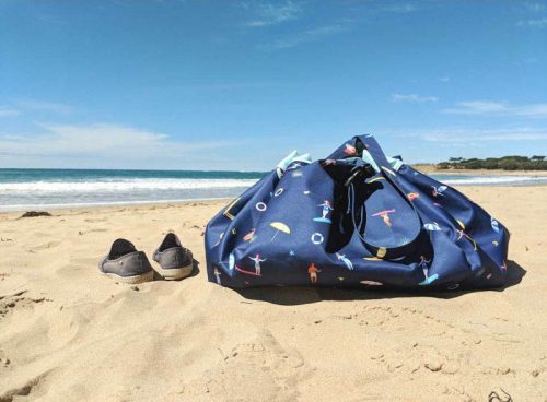 sac de rangement tapis beach surf tapis de jeu extérieur imperméable tapis pour la plage PLAY & GO magasin de jouet mobiliers bébé et enfants déco de chambre enfants 97410 Saint Pierre 974 La Réunion