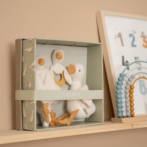 Coffret de naissance little goose cadeau naissance baby shower revendeur LITTLE DUTCH magasin de jouets en bois st pierre 97410 livraison la Réunion 974