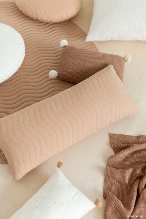 Coussin rectangle en coton bio Coussin rectangle MONTECARLO NUDE evendeur officiel nobodinoz a la reunion boutique bebe et enfant saint pierre 974 97410