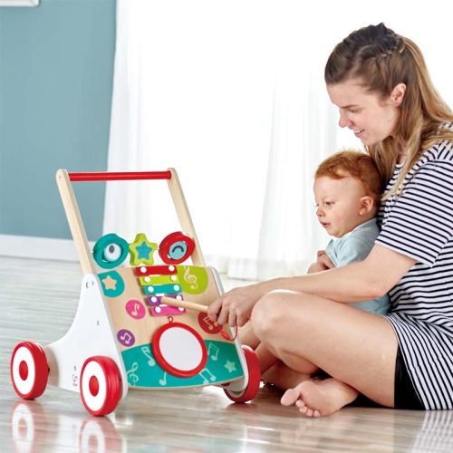 Trotteur musical chariot de marche en bois multicolore marque HAPE éveil musical bébé magasin de jouets en bois à st pierre livraison 974