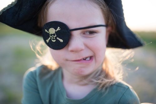 Cache oeil de pirate déguisement pour enfant boutique de jouets saint pierre livraison sur toute la reunion 974