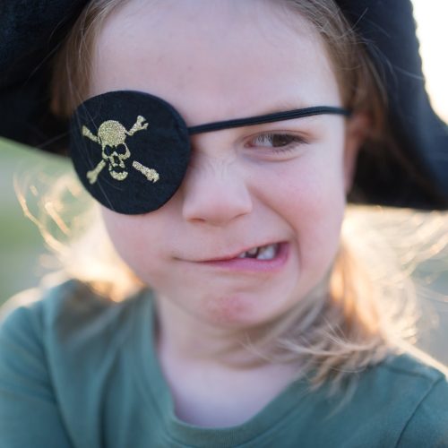 Cache oeil de pirate déguisement pour enfant boutique de jouets saint pierre livraison sur toute la reunion 974