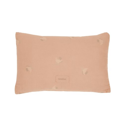 Coussin rectangle en coton bio WABI SABI POWDER PINK marque nobodinoz boutique déco décoration pour bébé et enfant saint pierre de la Reunion 974