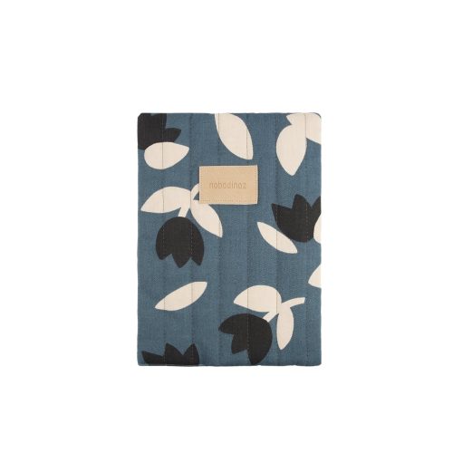 Protège carnet de santé en coton bio imperméable HYDE PARK BLUE BLACK TULIPS revendeur NOBODINOZ coton bio boutique bébé puériculture saint pierre reunion 974